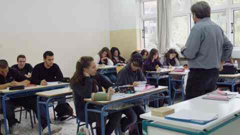 Οι Έλληνες εκπαιδευτικοί στους πιο κακοπληρωμένους παγκοσμίως