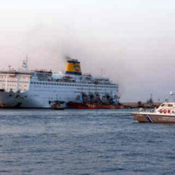Φωτιά στο γκαράζ του πλοίου "Ελευθέριος Βενιζέλος". Νύχτα θρίλερ για 875 επιβάτες