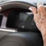 Παρατείνεται η ισχύς των διπλωμάτων οδήγησης των άνω των 74 ετών