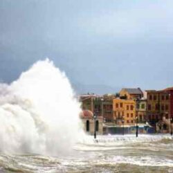 Μανώλης Λέκκας: Ανάγκη προστασίας του Ενετικού λιμανιού από τα κύματα