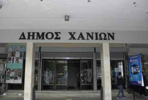 Την στελέχωση των υπηρεσιών του δήμου ζητά ο Παναγιώτης Σημανδηράκης